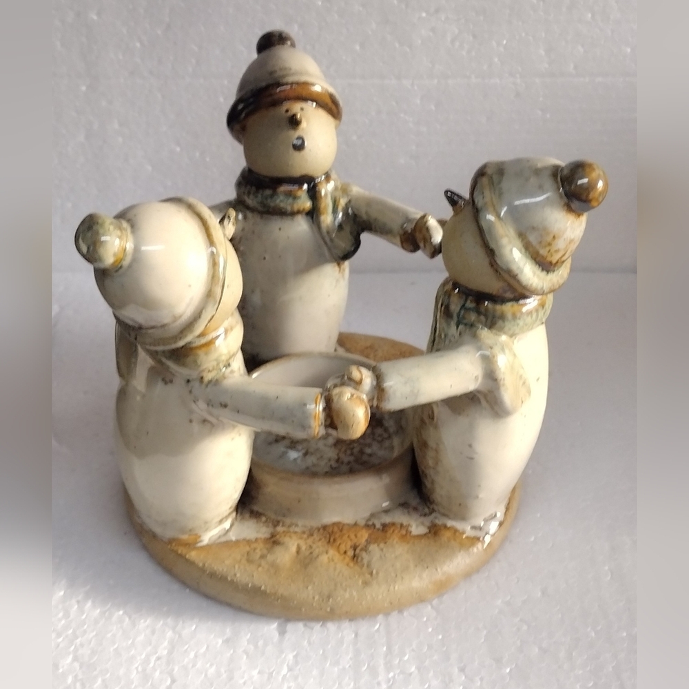 Christmas Decoration of 3 Snowmen Holding Hands Ceramic Candle Holder